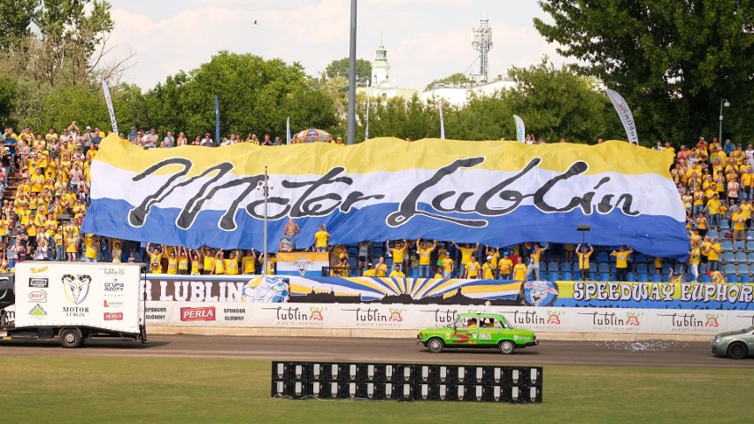 Kibice na meczu Speed Car Motor Lublin - Euro Finannce...