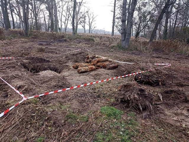 Pociski znalezione pod Wrocławiem okazały się być zbiornikami niewiadomego pochodzenia.