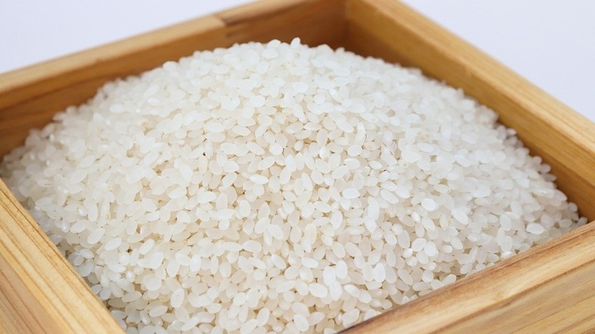 Biały ryż - to głównie węglowodany, zwykło się też mawiać,...