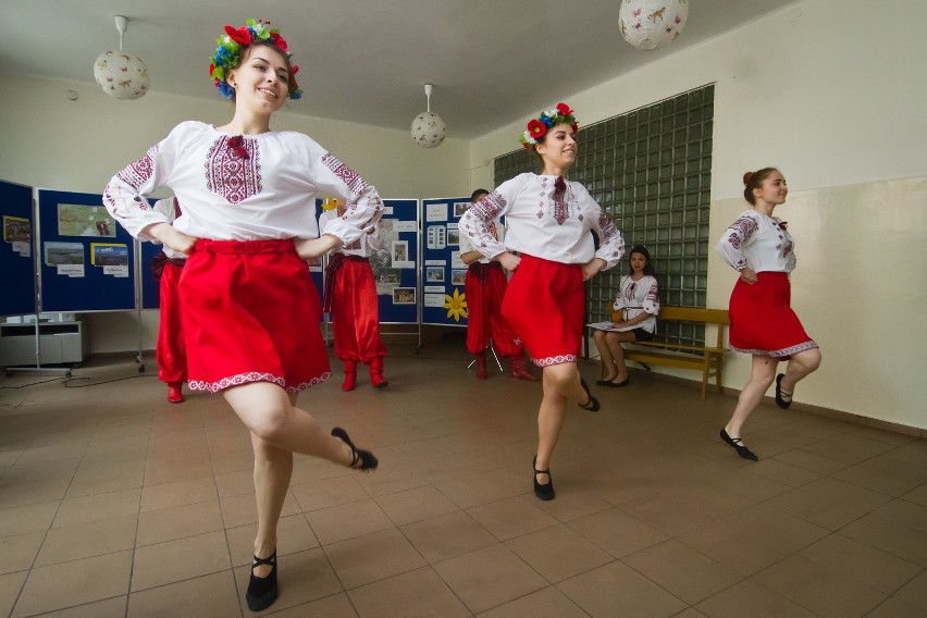 Młodzież z Ukrainy wystąpiła dla bydgoskich gimnazjalistów 