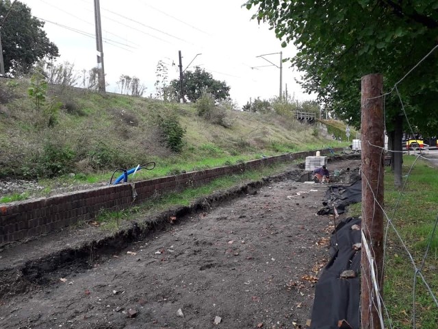 Trwa budowa drogi rowerowej na ul. Żagańskiej we Wrocławiu