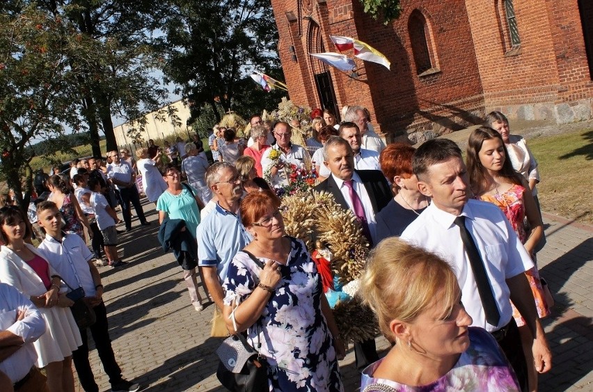 Uroczystości dożynkowe odbyły się w Dąbrowie Biskupiej....