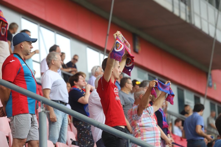 14.08.2021. Kibice na meczu Piast Gliwice - Wisła Płock....