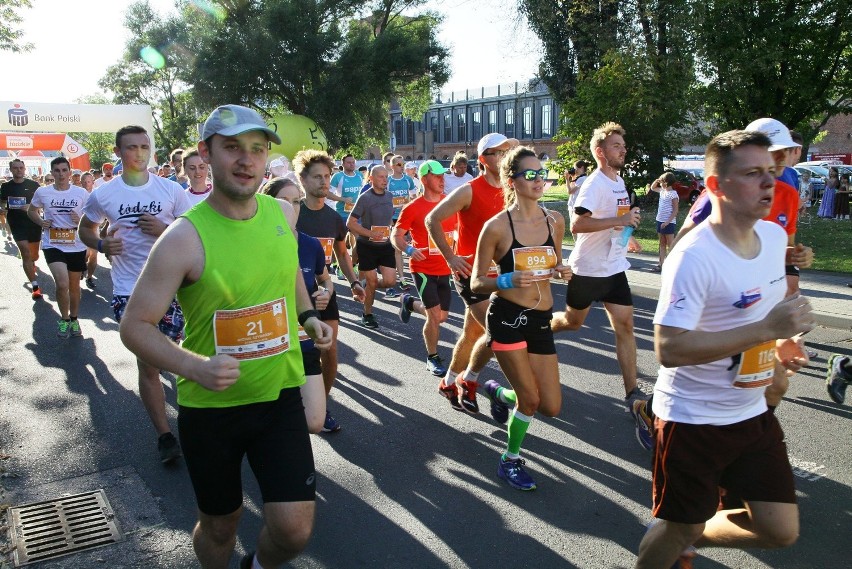 Bieg Fabrykanta 2016. 10 kilometrów szlakiem fabrykanckiej Łodzi [ZDJĘCIA]