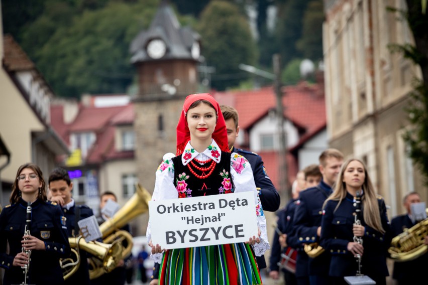 Dobczyce. Festiwal "Krakowiacy i Górale". Pokazali moc orkiestr dętych!