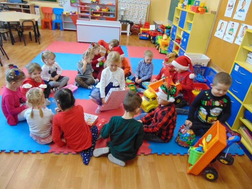 Wizyta Świętego Mikołaja w przedszkolu w Młodzawach  to...