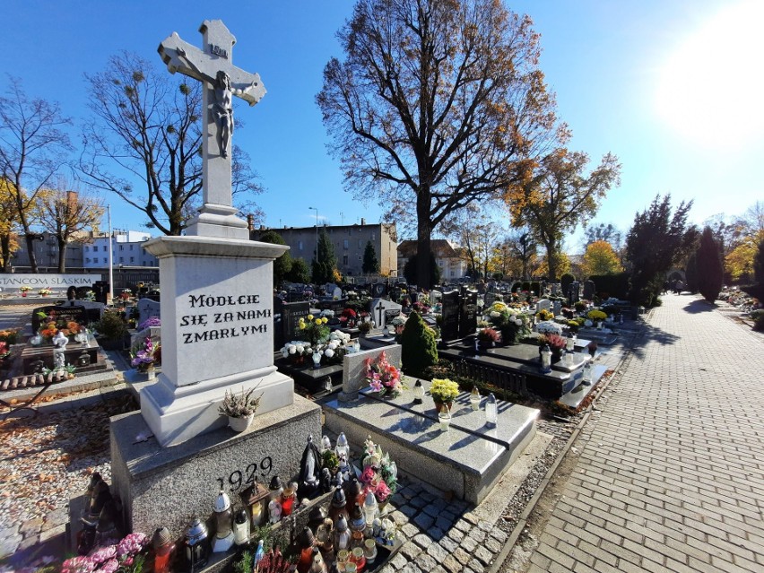 Cmentarz komunalny w Oleśnie