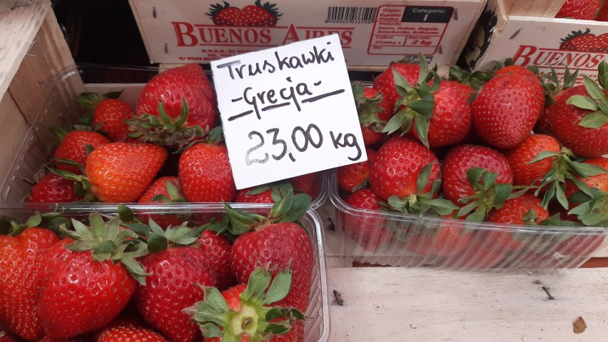 Ceny truskawek w maju 2021 są wysokie. Drogiie są również...
