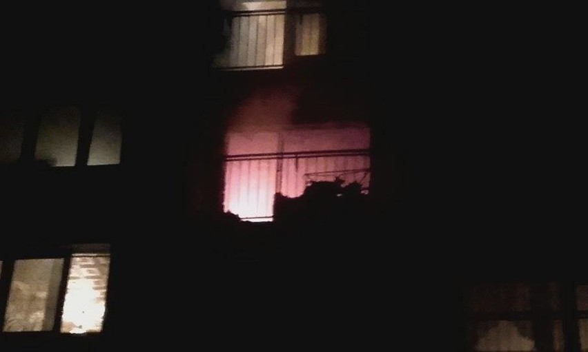 Pożar w wieżowcu w Koszalinie [zdjęcia]