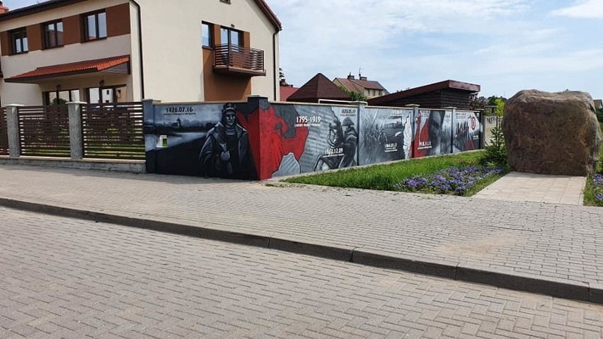 W 480-lecie nadania praw miejskich Grajewa powstał okazały mural w Parku Solidarności (zdjęcia)