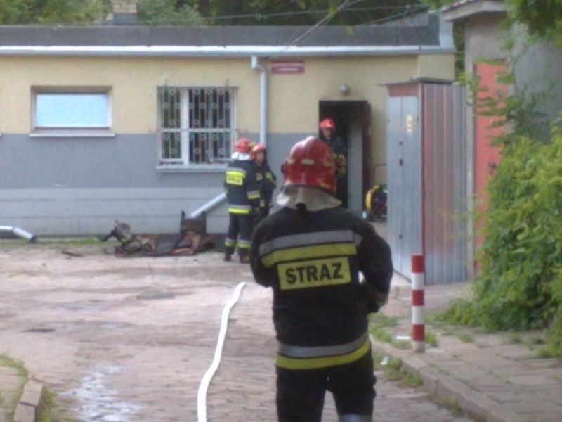 Pożar wybuchł w pogotowiu [FOTO]! Ewakuacja!