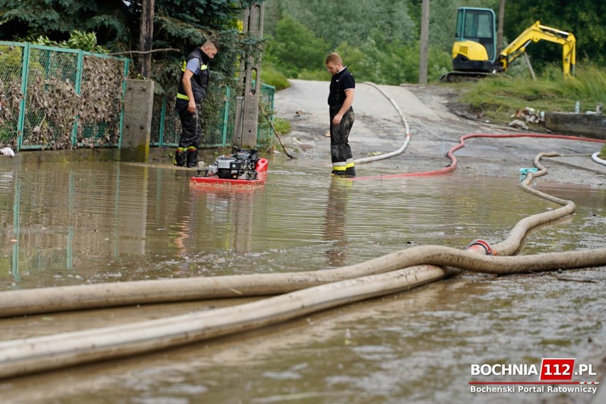 Nocna ulewa wyrządziła ogromne straty w kilku małopolskich gminach. Łapanów znowu znalazł się pod wodą 
