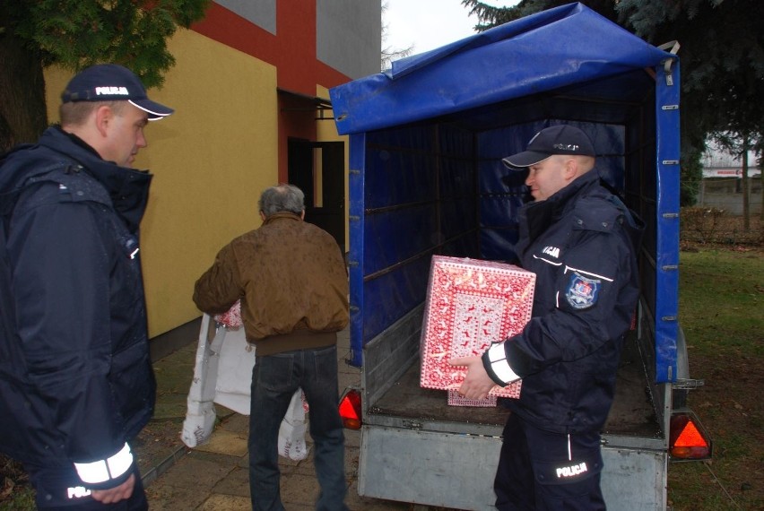 Siemiatycze. Cała komenda złożyła się na prezenty (zdjęcia)