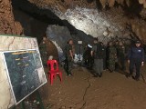 Tajlandia: Akcja ratunkowa w jaskini Tham Luang Nang Non. Zaginieni chłopcy i trener odnalezieni. Czy uda się wyciągnąć ich na powierzchnię?
