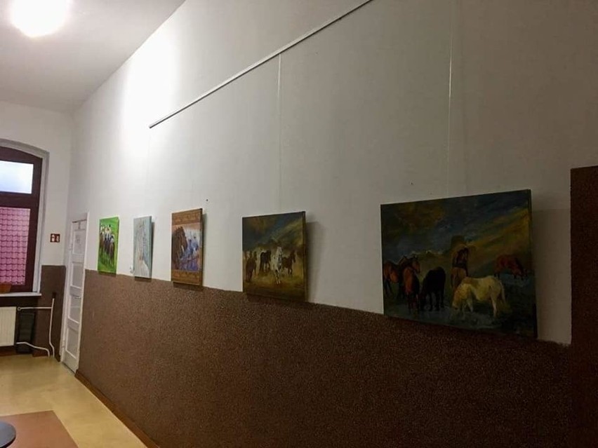 Otwarcie galerii w Ińsku. Sztuka dociera do kolejnego urzędu   