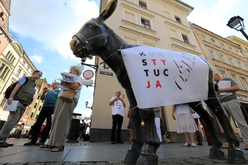 Osioł, Filutek, Mieszczka, Handlarka oraz Kargul i Pawlak –...