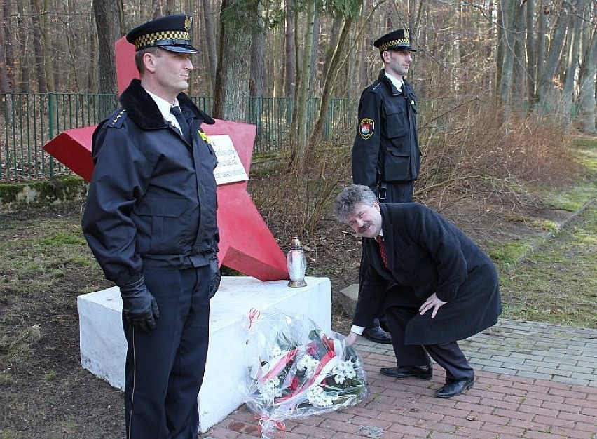 Lębork. Radny chce zastąpienia czerwonej gwiazdy na cmentarzu krzyżem prawosławnym