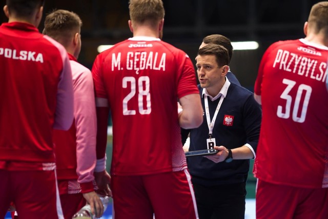 Selekcjoner reprezentacji Polski w piłce ręcznej Patryk Rombel ogłosił skład 19-osobowej kadry na mistrzostwa świata, które dziś rozpoczynają się w Polsce i Szwecji