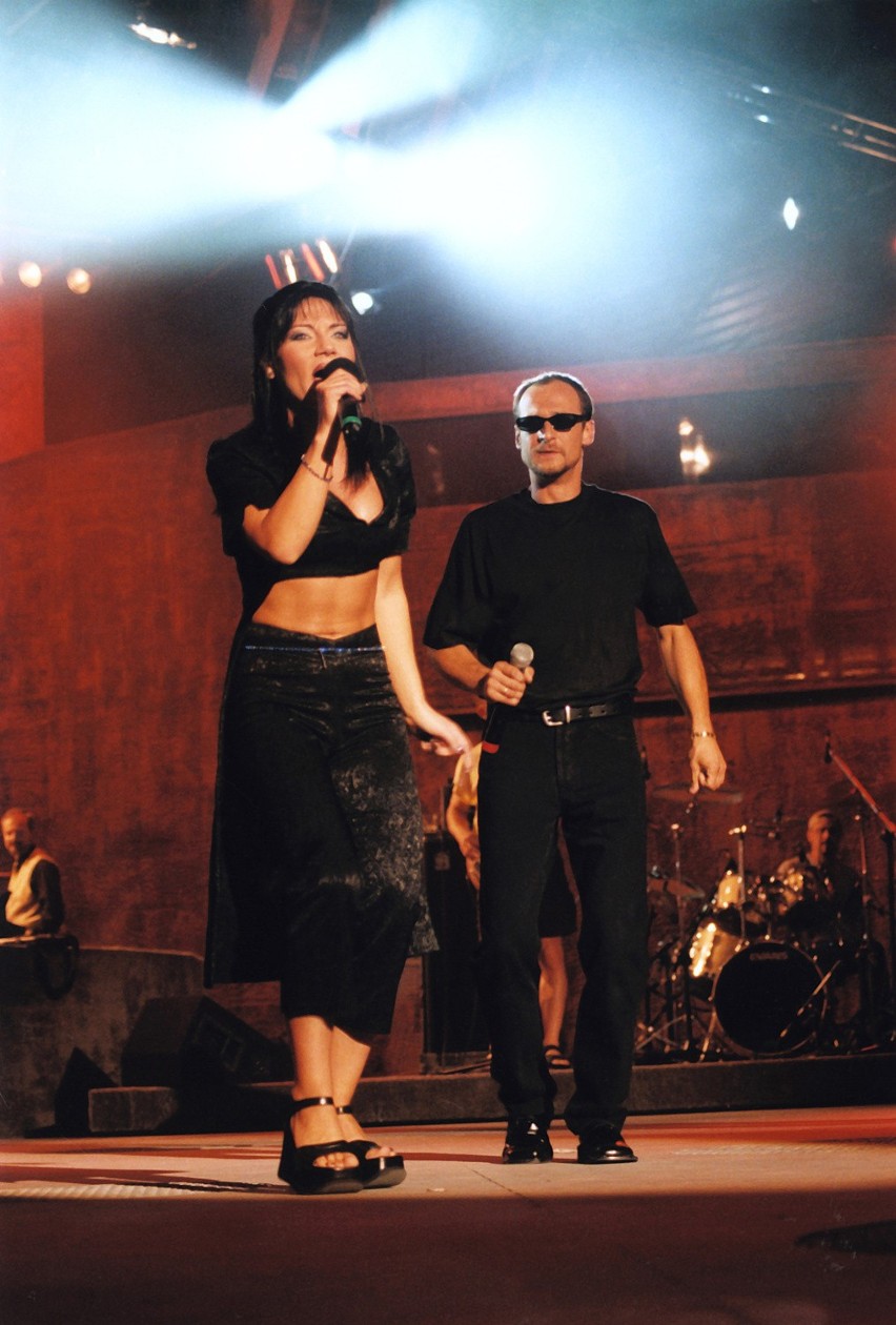 W 1999 roku Shazza wystąpiła na 36. Krajowym Festiwalu...