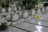 Renowacja mogił tragicznie zmarłych harcerek i księdza Pruskiego na Starym Cmentarzu w Łodzi