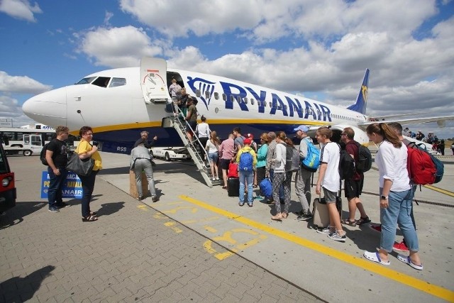 W sezonie letnim w rozkładzie Ryanaira nie ma połączeń z Bydgoszczy do Dublina. Po raz ostatni zabrał na swój pokład pasażerów 28 marca.