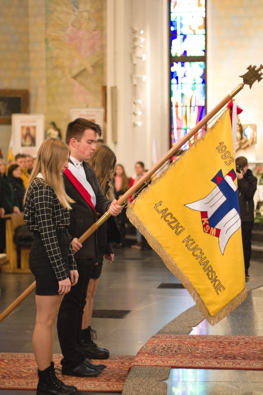 Światowy Dzień Młodzieży w diecezji rzeszowskiej zgromadził 1200 osób [ZDJĘCIA]