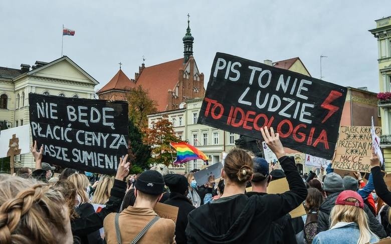 Od kilku dni w całej Polsce trwają protesty w związku z...