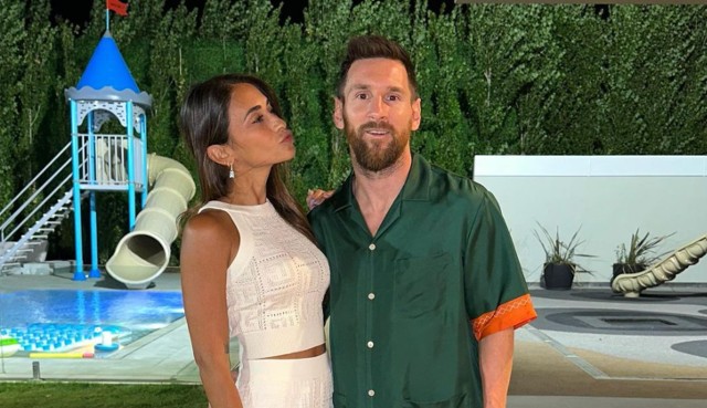 Messi z żoną Antonellą