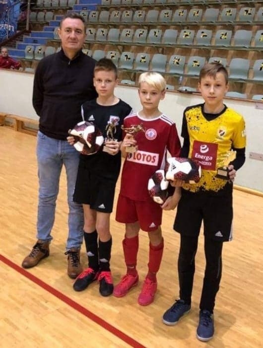 V Jubileuszowy Halowy Turniej Piłki Nożnej Junior D1 "BURSZTYN CUP 2020"