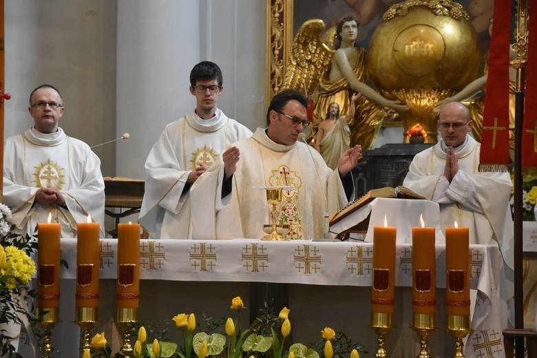 Ważna zmiana. Ojciec Dariusz Malajka po 12 latach odchodzi ze Świętego Krzyża. Pożegnalna msza w niedzielę o 15 [ZDJĘCIA]