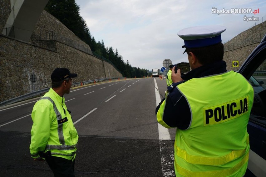 Policyjne polsko-słowackie patrole na drogach Żywca [ZDJĘCIA]