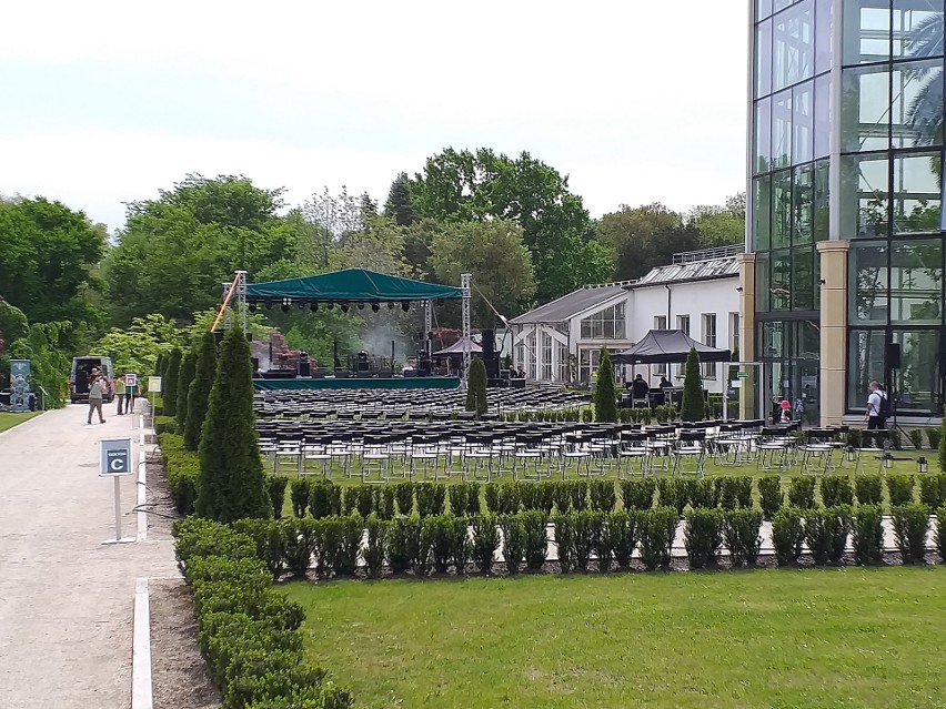 Kraków. Ogród Botaniczny UJ otworzył własną scenę plenerową. Koncerty raz w miesiącu, na początek „Piotr Nalepa Breakout Tour”