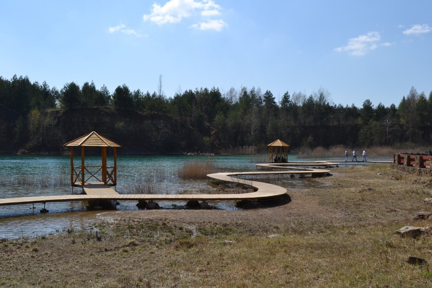 Park Gródek zachwyca. Lazurowa woda, strome klify. Prawie...