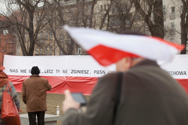 Manifestacja zwolenników pomnika AK pod wawelem w dniu 14 lutego 2019