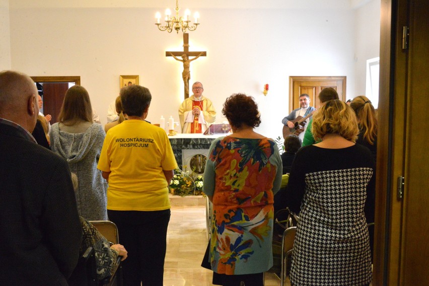 Msza święta w hospicjum w Kielcach rozpoczęła kampanię Pola Nadziei [ZDJĘCIA, WIDEO]