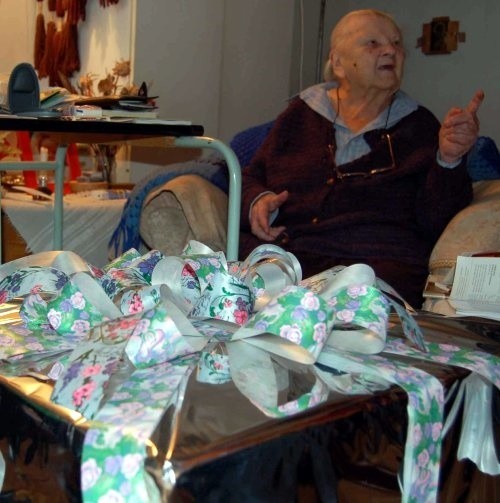 Telewizor 101-letniej mieszkance Szczecinka pozwoli ciekawie spędzić wolny czas. 