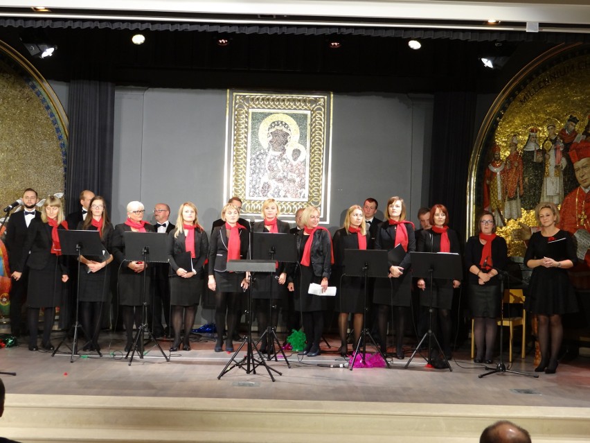 Chór Garnizonowy z Kielc miał wyjątkowy koncert podczas ważnej uroczystości na Jasnej Górze [ZDJĘCIA]