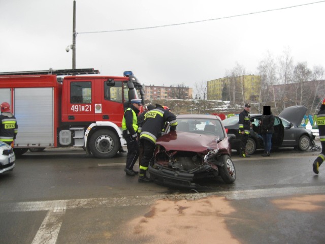Po środowym zderzeniu na skrzyżowaniu w Starachowicach