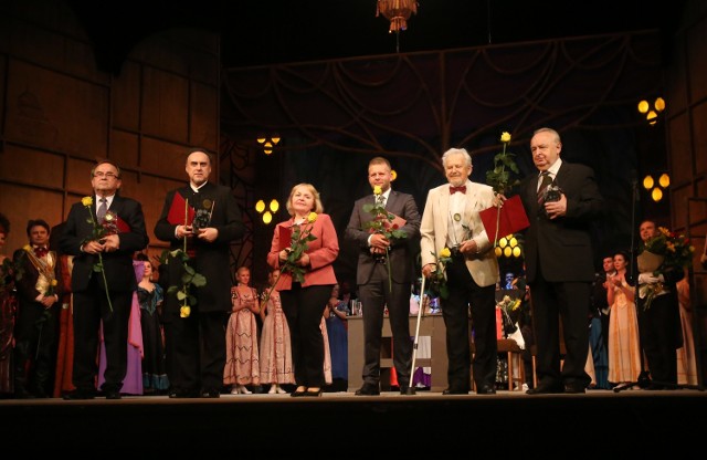Opera Śląska to jedna z najważniejszych placówek kulturalnych w regionie, jej statuetki przyznawane są od 2010 roku