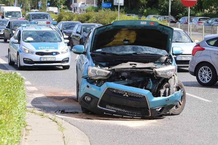 Wszyscy uczestnicy wypadku zostali zbadani przez pogotowie...