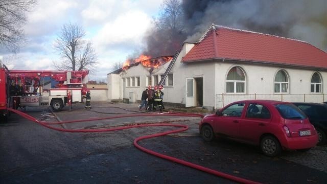 Pożar wybuchł w byłym barze mlecznym Samosia w Świebodzinie,...