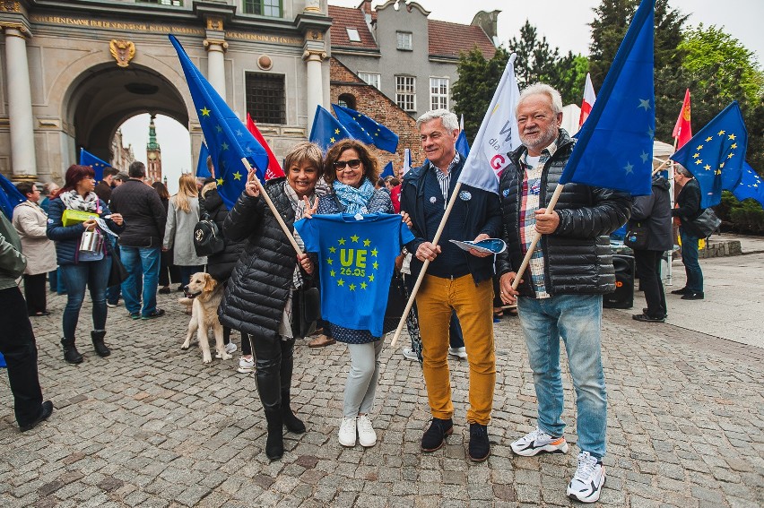 I Pomorska Parada EUroentuzjastów odbyła się w Gdańsku. Dziesiątki mieszkańców zamanifestowało poparcie dla Unii Europejskiej