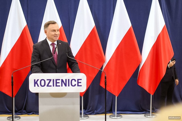 Prezydent Andrzej Duda przemawiał w kozienickiej hali sportowej.