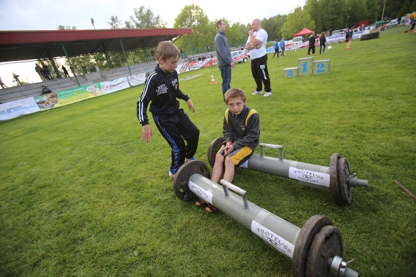 Strongmani w Jaworznie rywalizowali na stadionie Azotanii [ZDJĘCIA]