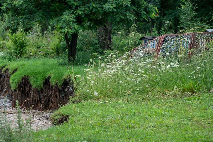 Limanowszczyzna. Mieszkańcy walczą ze skutkami ulewnych deszczy