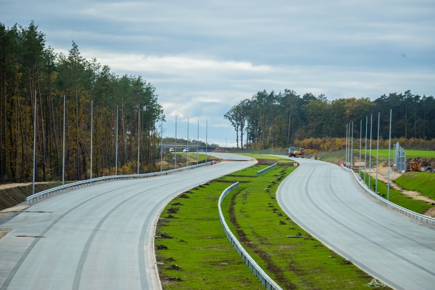 Most w Tryszczynie ma 228 metrów długości i szerokość 35,5...