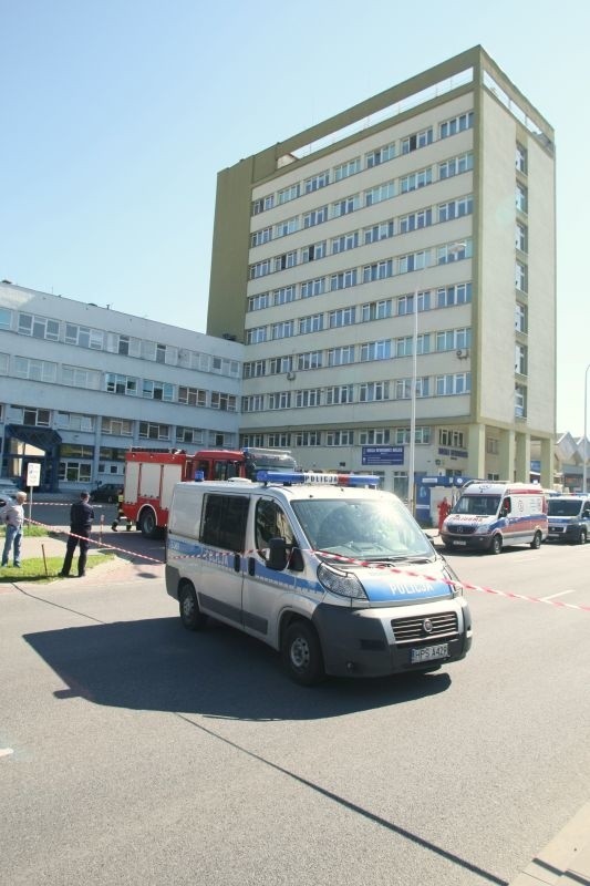 Alarm bombowy w Izbie Skarbowej w Kielcach