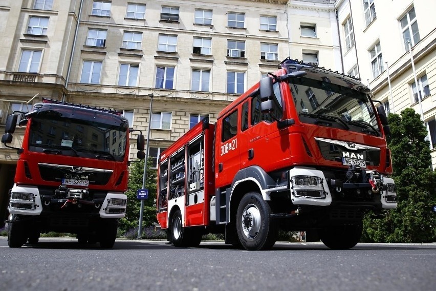 Do OSP na Pomorzu trafi 26 nowych wozów strażackich. Wiemy,...