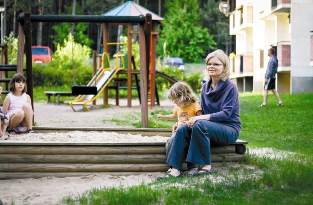 Katarzyna Bhdan-Kmoch jest psychologiem. Wspólnie z mężem postanowiła w Wasilkowie założyć niepubliczne przedszkole. Będzie ono działało na zasadach Montessori. Właściciele stawiają na prawidłowy rozwój dziecka oraz zdrowe odżywanie. Od września będzie tu uczęszczało ponad  trzydzieścioro maluchów. 