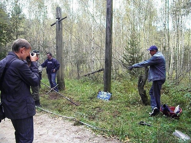 W2010 i 2011 roku w okolicach Królowego Mostu poszukiwano szczątek żołnierzy napoleońskich. Choć akurat w tym miejscu ich nie odkryto, wiadomo, że miała tu miejsce bitwa, a  przy szlaku przemarszu wojsk stoją krzyże datowane na 1812 rok.